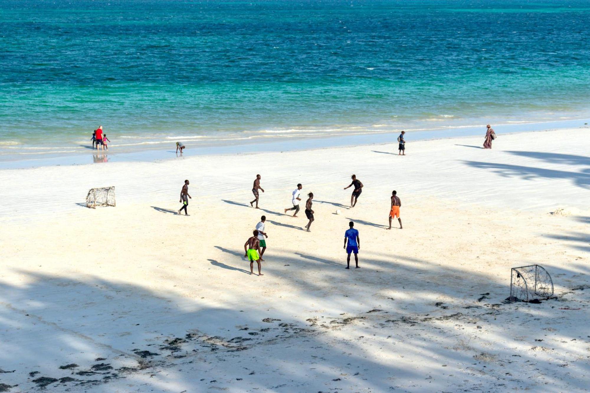 Soul Breeze Beach Resort Diani Beach Exterior photo