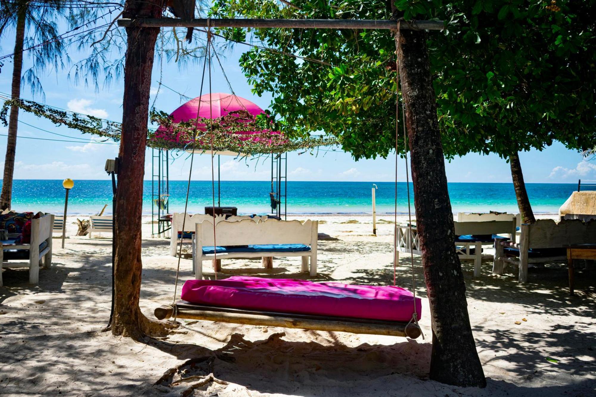 Soul Breeze Beach Resort Diani Beach Exterior photo