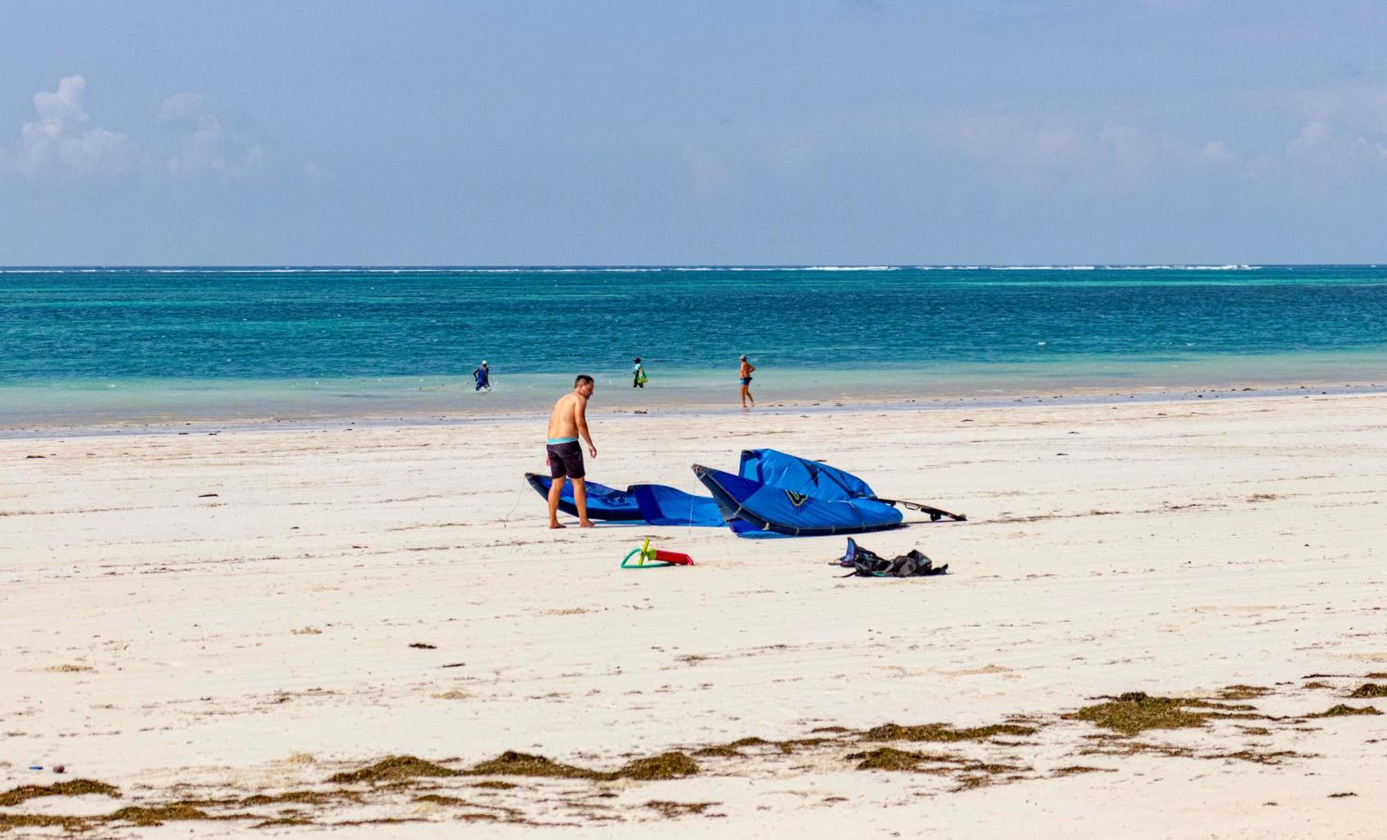 Soul Breeze Beach Resort Diani Beach Exterior photo